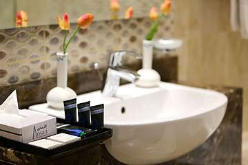 Bathroom amenities