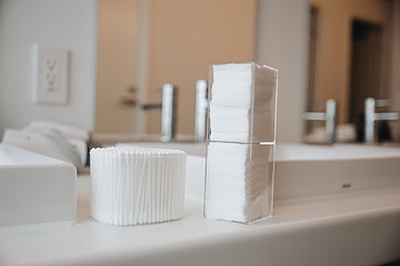 Bathroom amenities