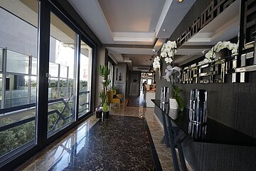 Concierge desk