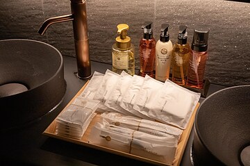 Bathroom amenities