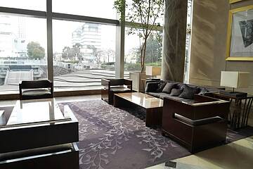 Lobby sitting area