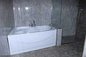 Jetted tub