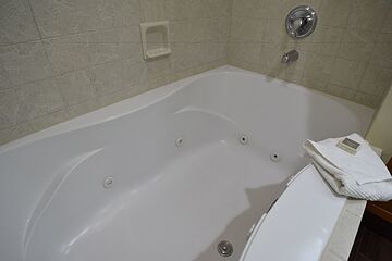 Jetted Tub