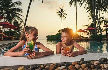 Poolside bar