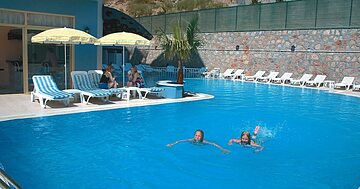 Poolside bar