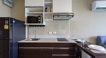 Private kitchenette