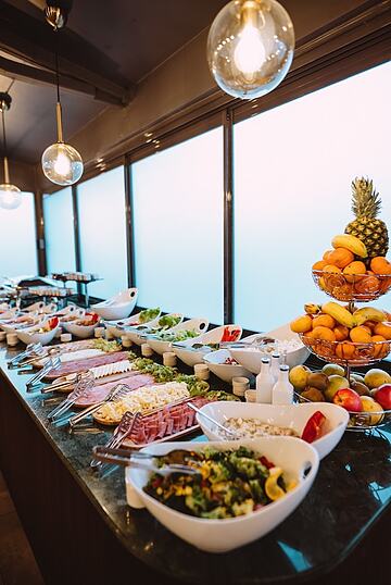 Breakfast buffet