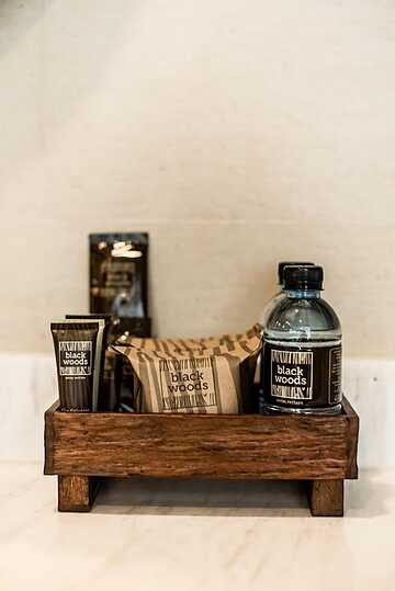 Bathroom amenities