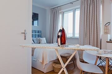 Iron/ironing board