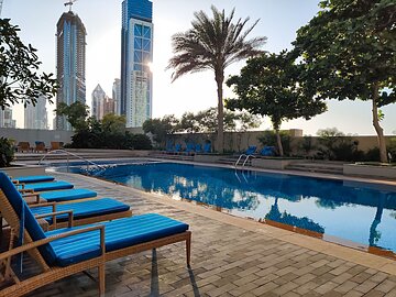 Indoor/outdoor pool