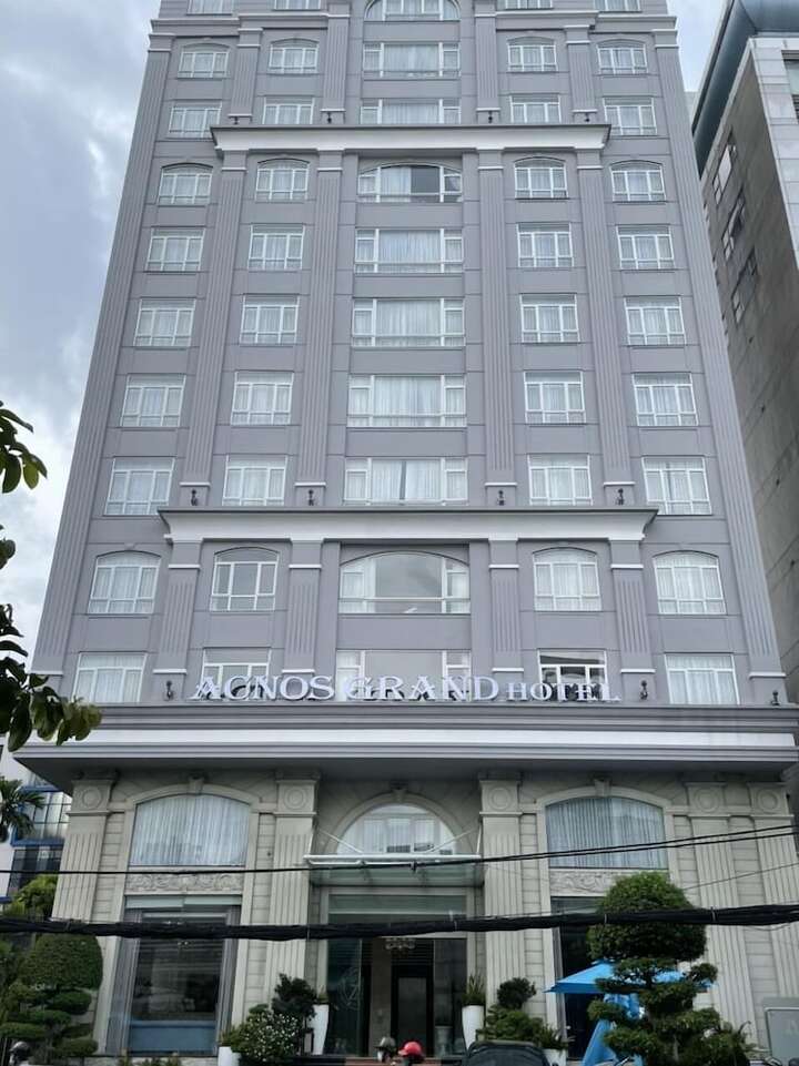Acnos Grand Hotel