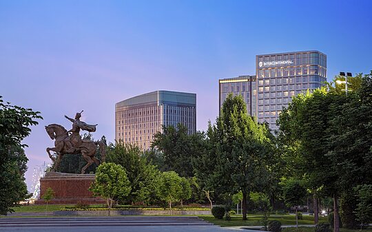 Tasat Intercontinental Tashkent Amir Temur Square