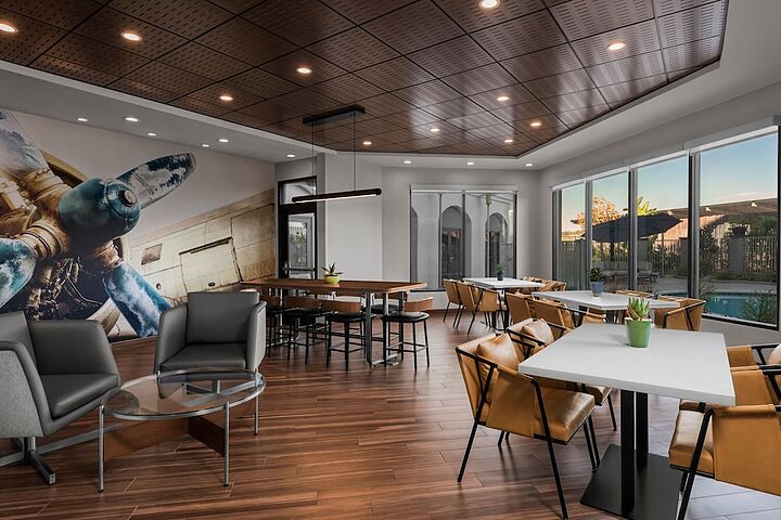 Breakfast area