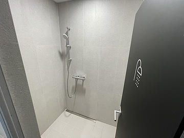 Bathroom shower