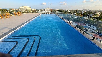 Rooftop pool