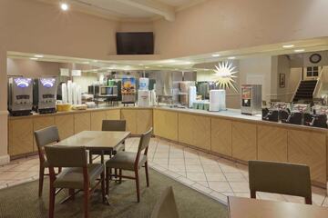 La Quinta Inn & Suites by Wyndham Las Vegas Airport N Conv.
