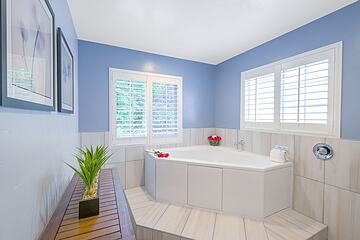 Jetted tub