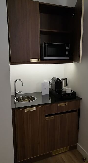 Private kitchenette