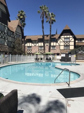 Anaheim Majestic Garden Hotel