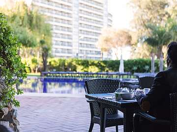 Poolside bar