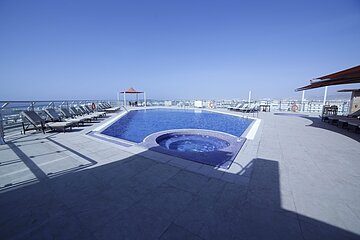 Rooftop pool