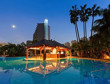 Poolside bar