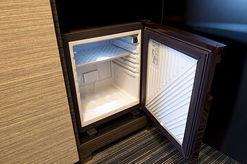 Mini-refrigerator