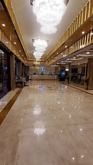 Lobby lounge