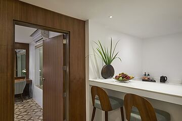 Private kitchenette