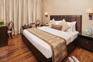 Goldfinch Hotel Mumbai
