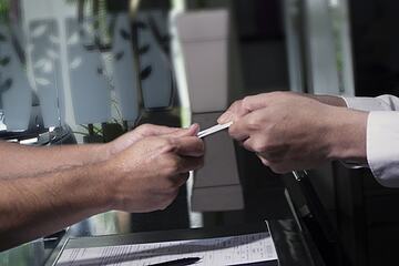 Check-in/check-out kiosk