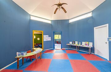 Children's play area - indoor