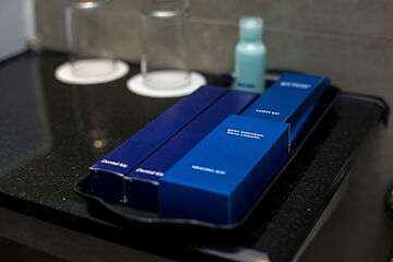 Bathroom amenities