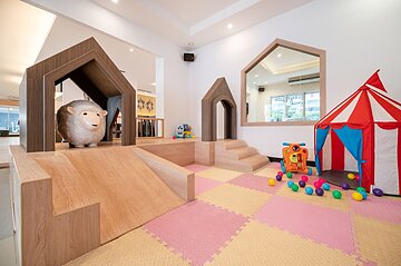 Children's play area - indoor