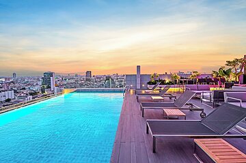 Rooftop pool