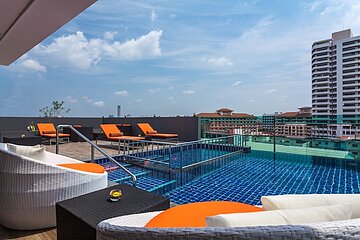 Rooftop pool