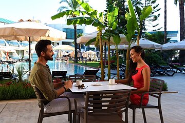 Poolside bar