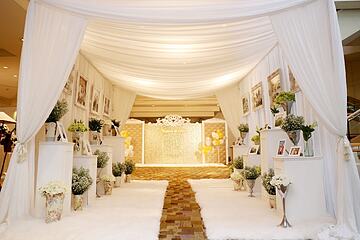 Indoor wedding