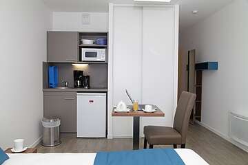 Private kitchenette