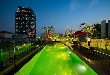 Rooftop pool