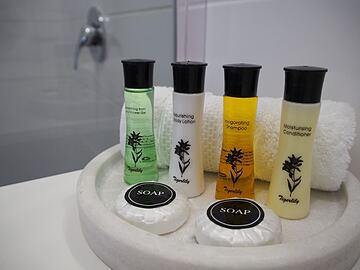 Bathroom amenities