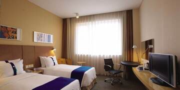 Holiday Inn Express Leshan City Square, an IHG Hotel