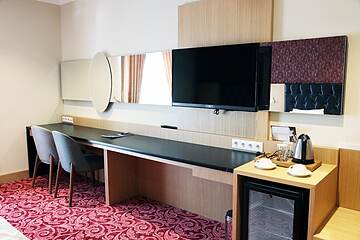 In-room business center