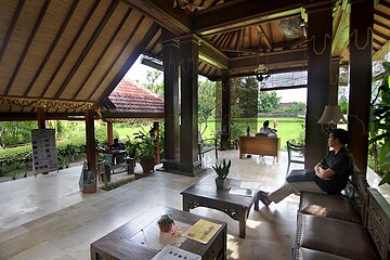 Lobby sitting area