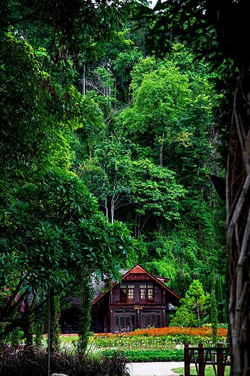Flora Creek Resort & Garden Chiang Mai