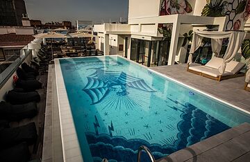 Rooftop pool