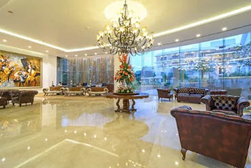 Lobby lounge