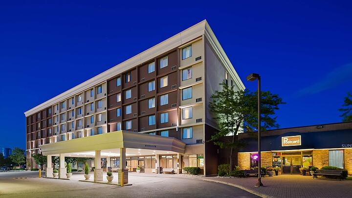 Best Western Plus Toronto Airport Hotel