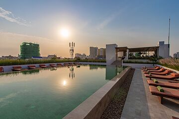 Rooftop pool