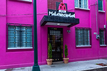 Mala Vecindad Beer Hotel